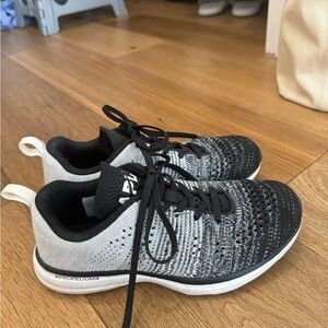 APL Women’s Sneakers